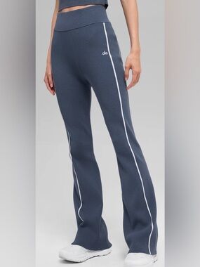 Alo Ribbed Sweater Knit Highline Flare Pant | Bluestone/White | size: XXS